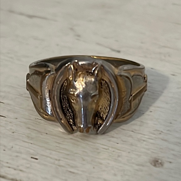 18kt gold electroplated men’s horse equine stirrup ring size 10.75 - Picture 1 of 5